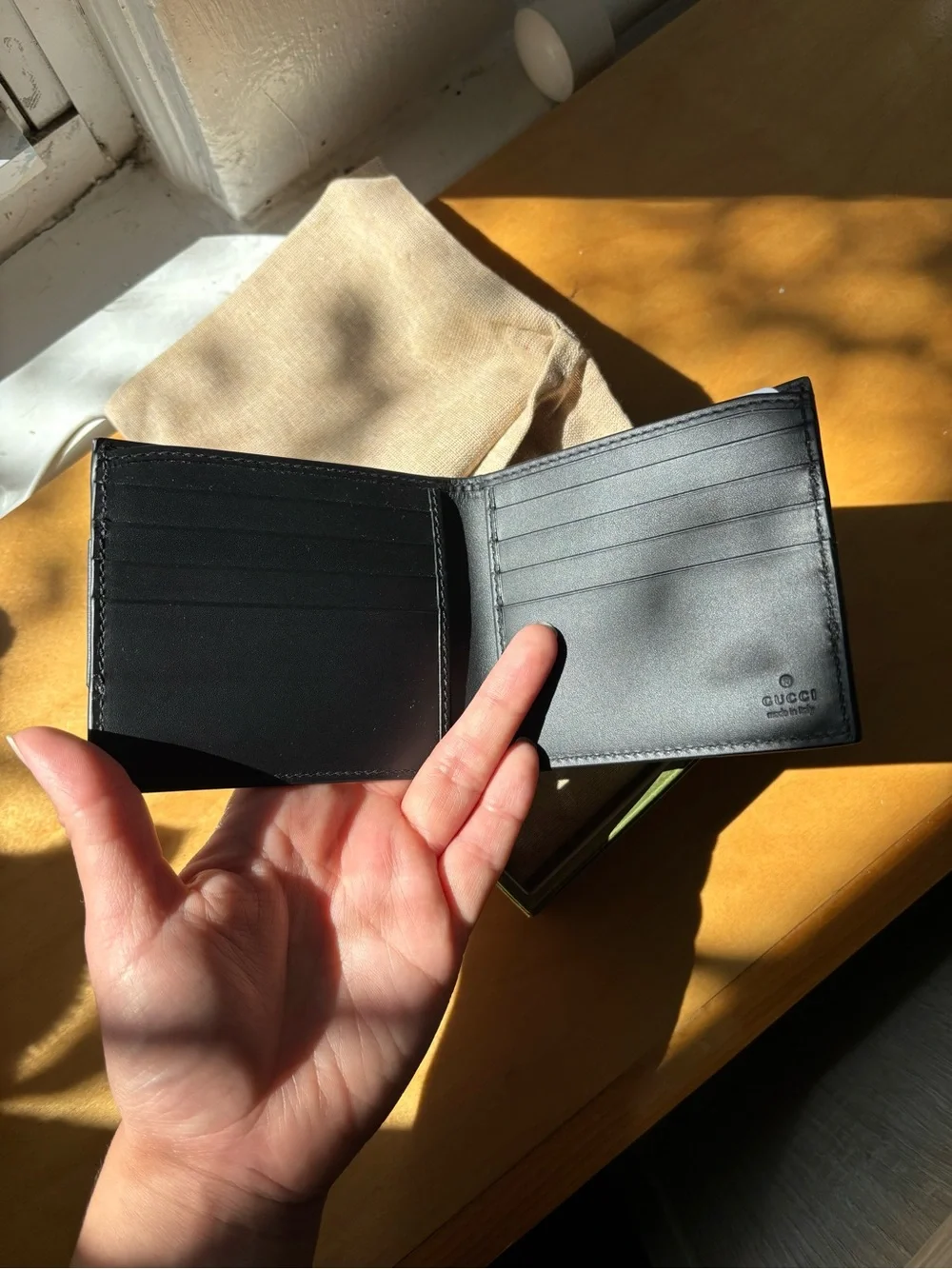 Gucci GG supreme bifold wallet beige Eden